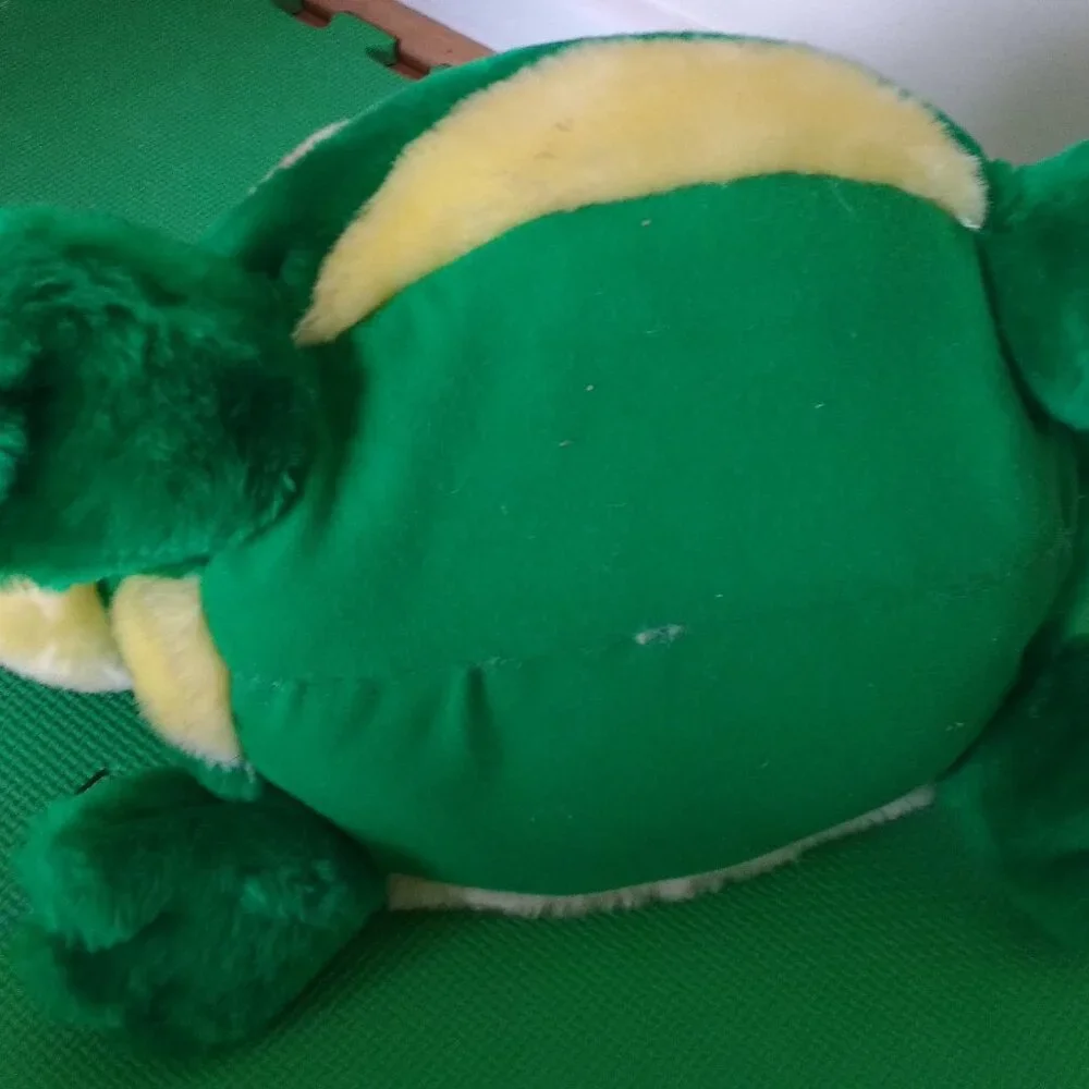 Frog plush basket by Hug & Luv Used in excellent condition